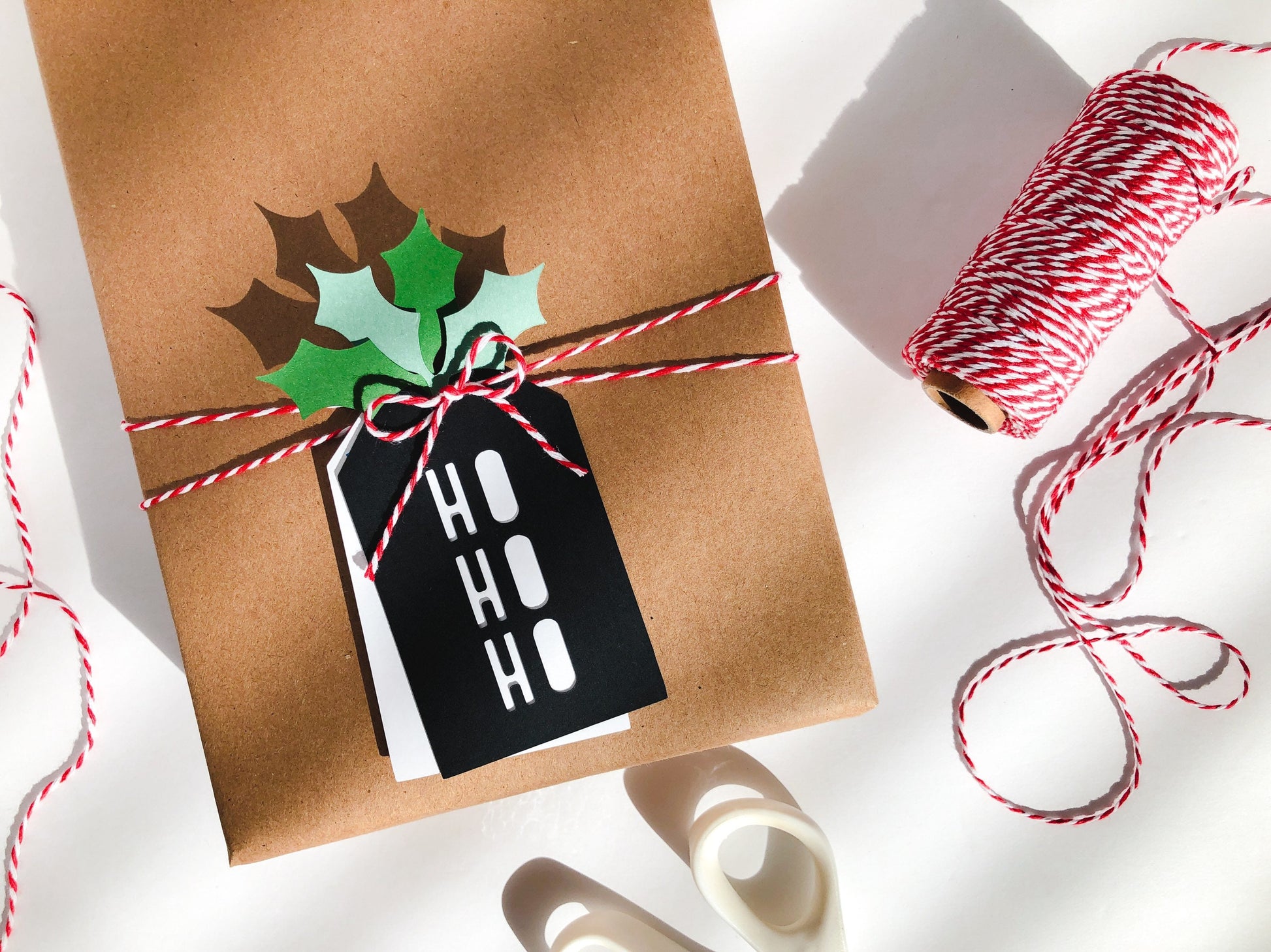 Ho Ho Ho Christmas Black Gift Tag Set with Green Holly Leaves, Set of 10