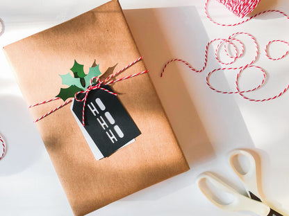 Ho Ho Ho Christmas Gift Tag Set with Holly Leaves, Set of 10